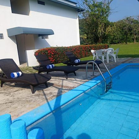 Hotel Los Leones Palenque Ngoại thất bức ảnh