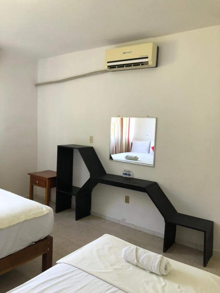 Hotel Los Leones Palenque Ngoại thất bức ảnh